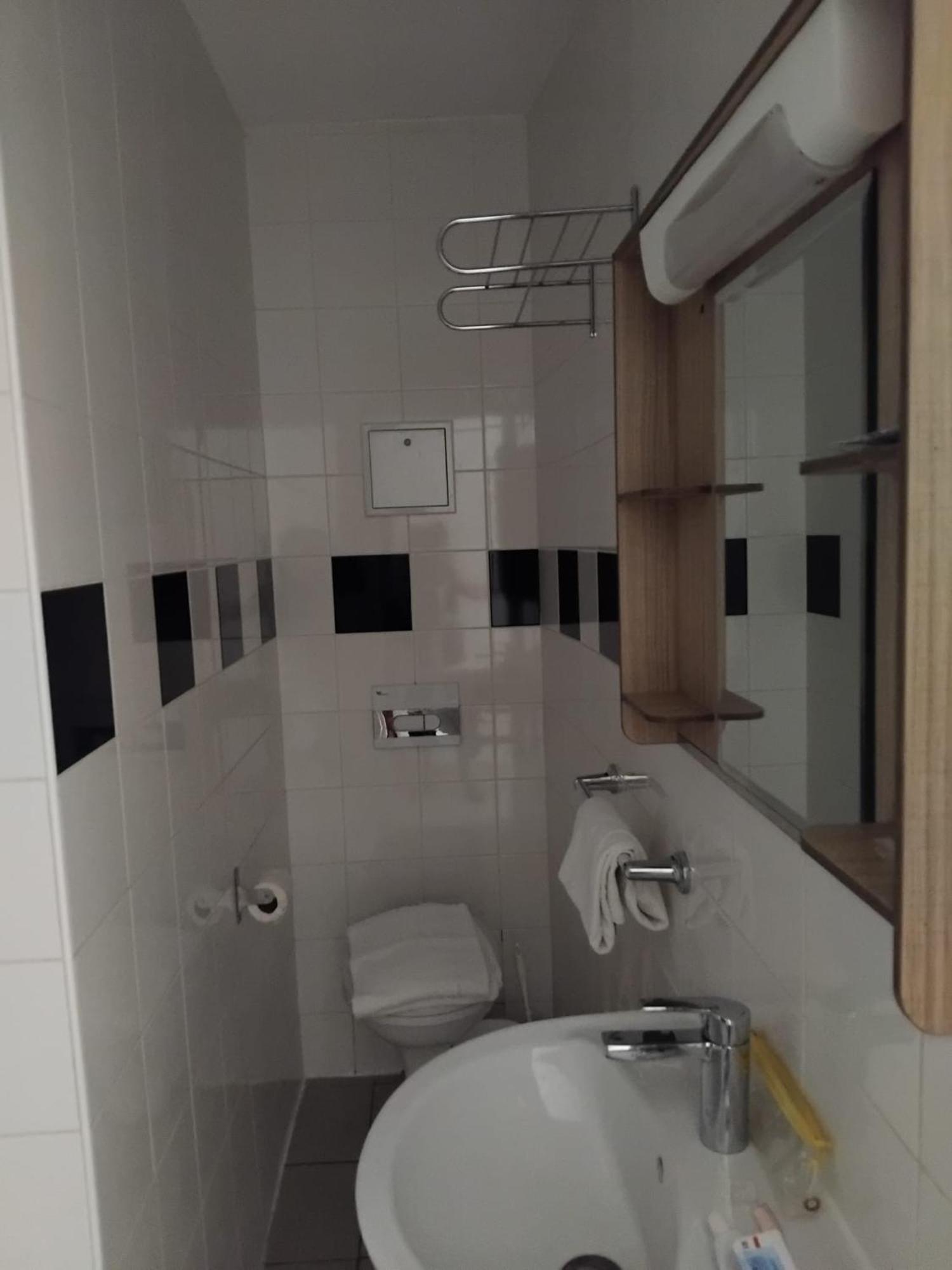 Hotel Victoire, Poitiers Gare エクステリア 写真
